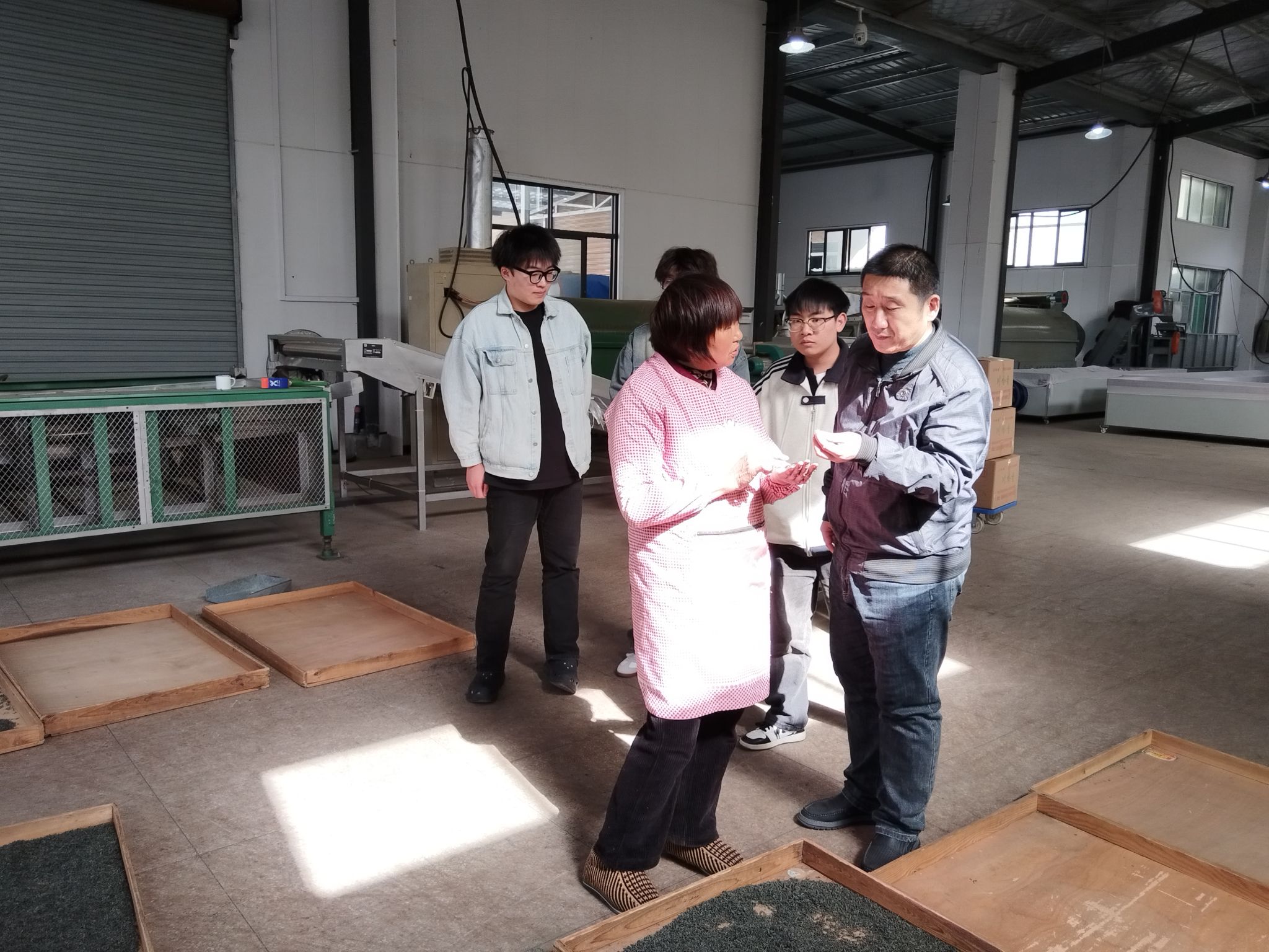 院领导访企拓岗慰问实习师生