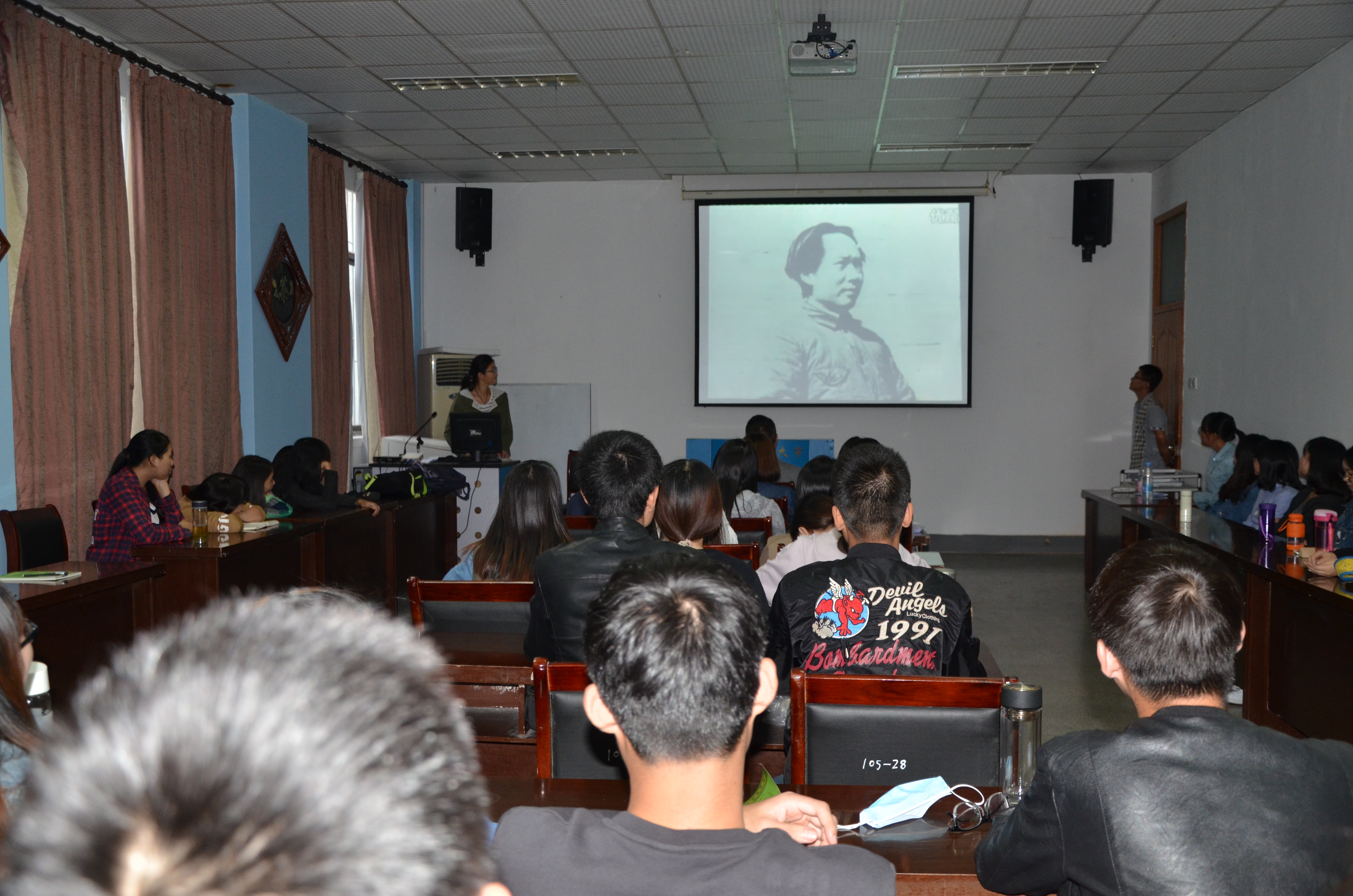 茶食学院开展“传承红色记忆  追逐安农梦想 ”系列主题教育