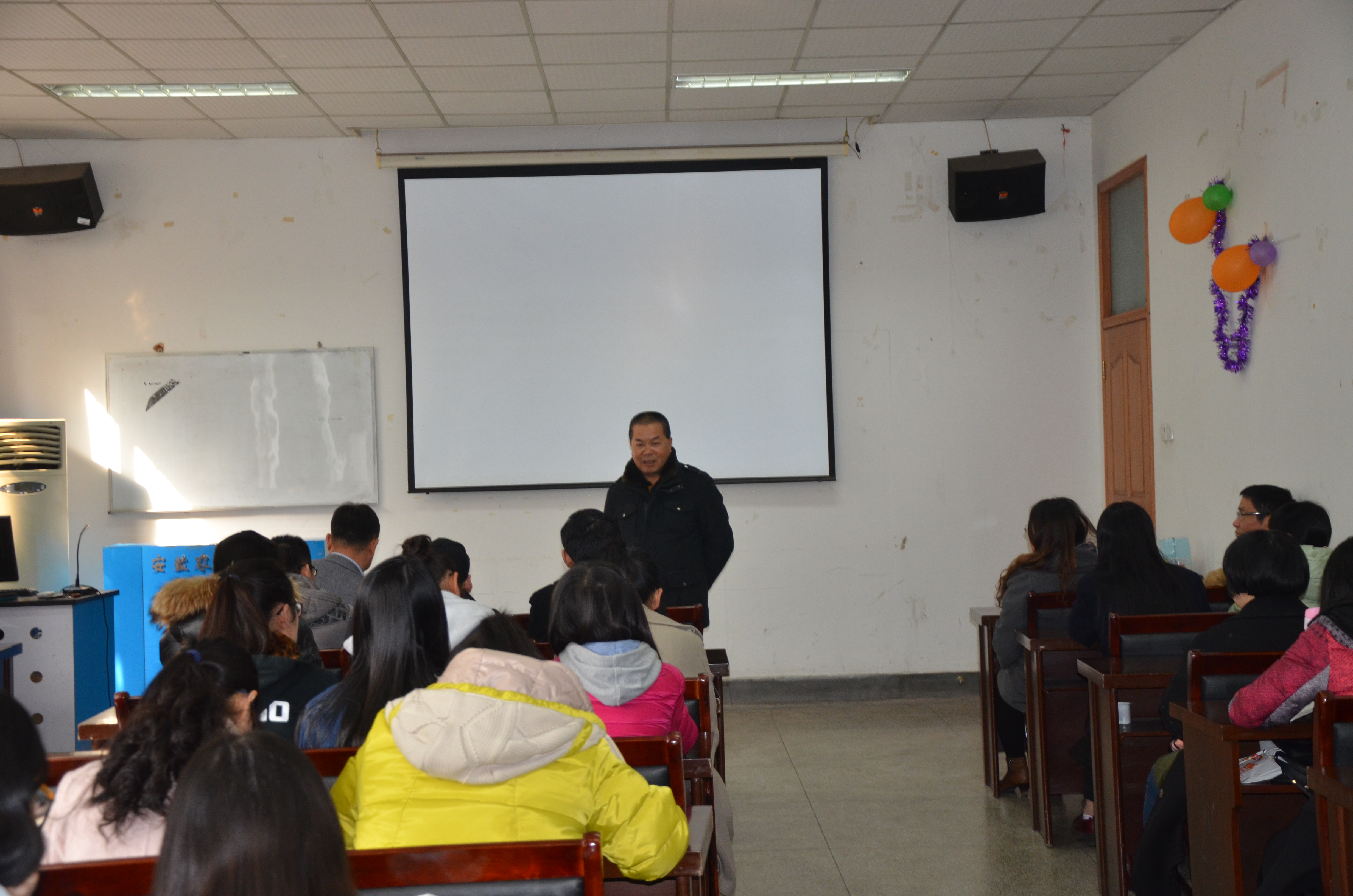 让产品回归价值---茶食学院杰出校友做主题报告