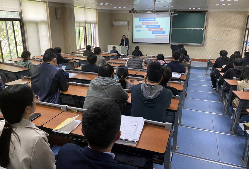 我院举办国家一流课程申报专题辅导报告