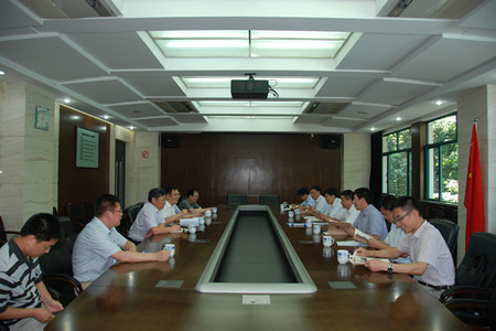 校领导出席茶食学院与中茶所战略合作协议签字仪式