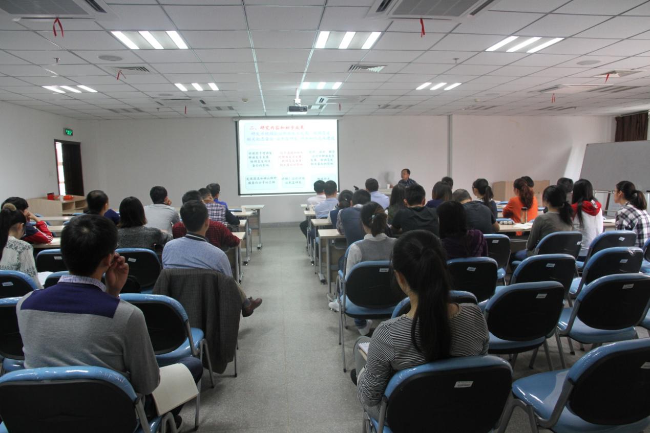 烟台大学药学院张国营教授来茶学国家重点实验室开展合作交流