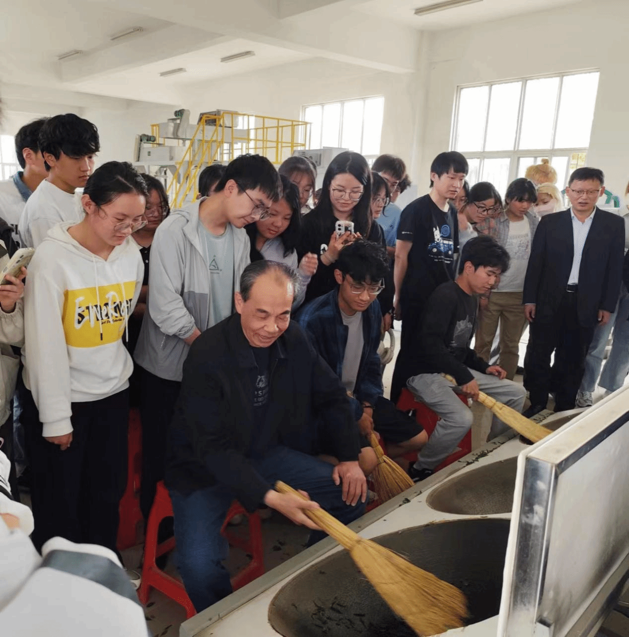 校教务处领导赴大杨店实习实训基地看望实习学生