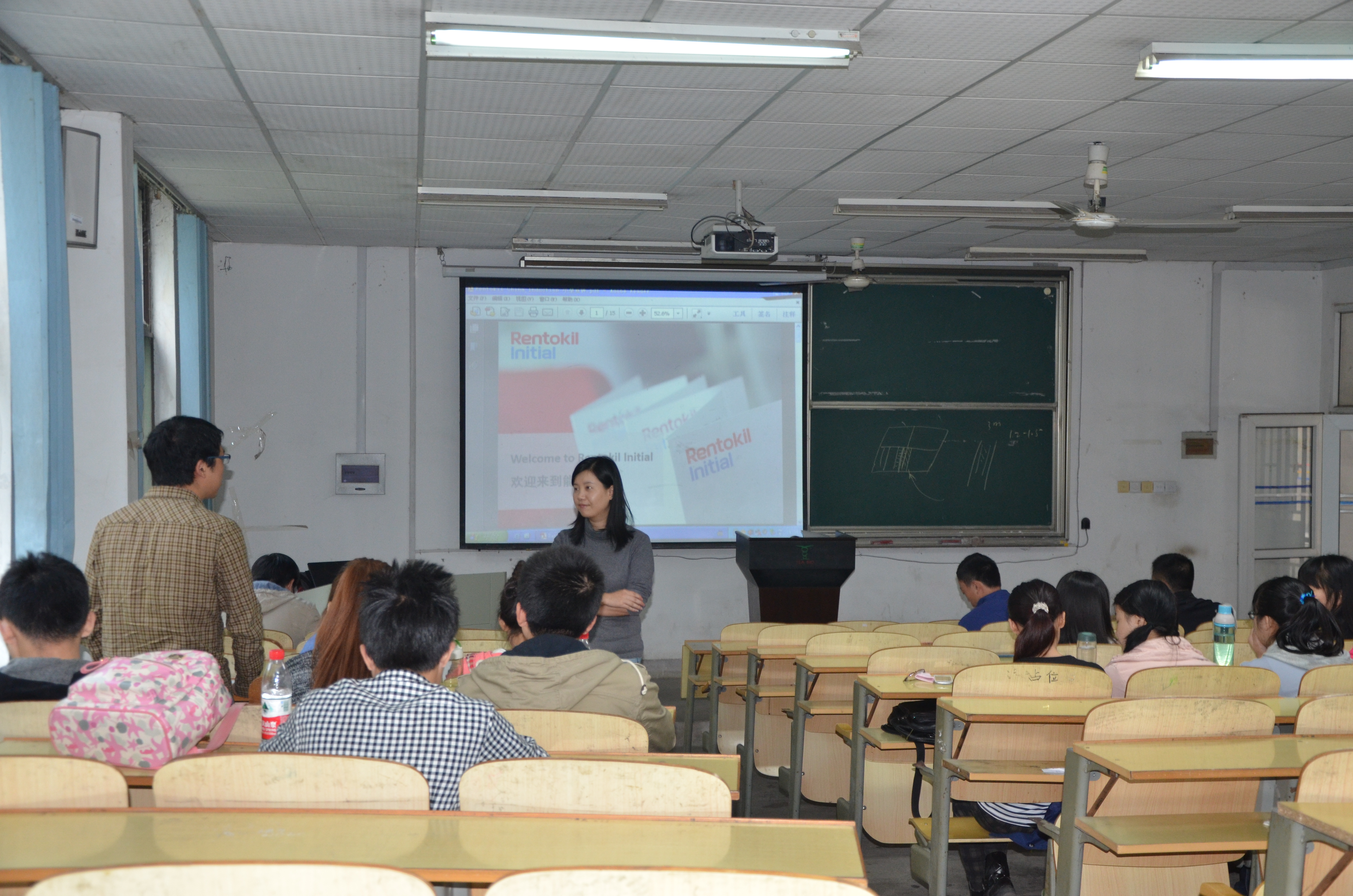 茶食学院近期开展多场小型专场招聘会