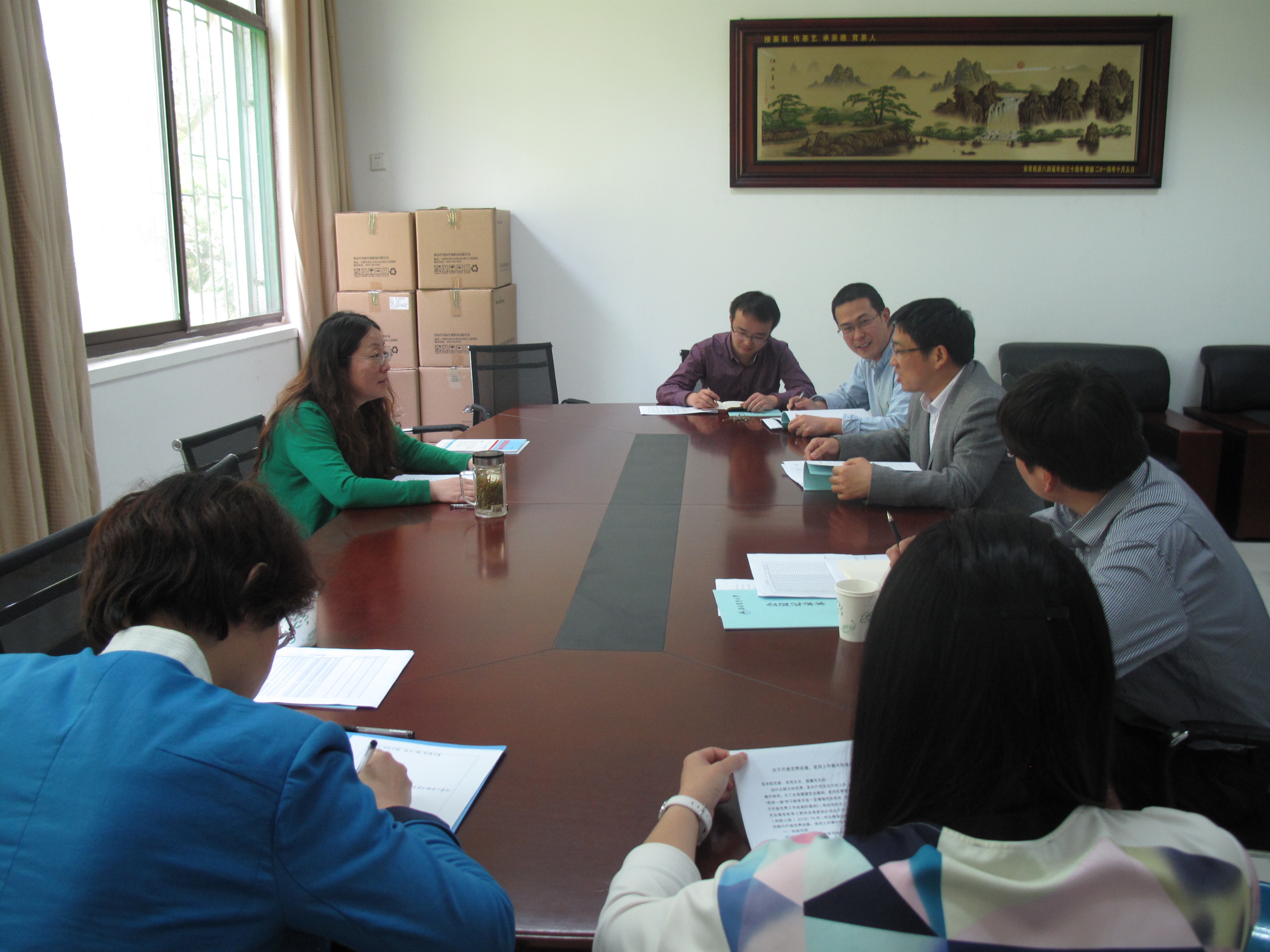 学院召开“两学一做”学习教育支部书记会