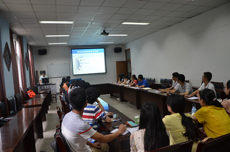 规划当下，赢在未来——茶食学院兼职辅导员指导班级开展主题班会